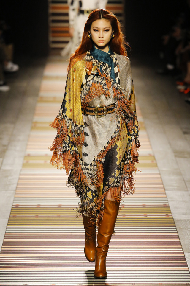 ETRO Valencia - Tienda de moda de marca exclusiva Patos by Lourdes