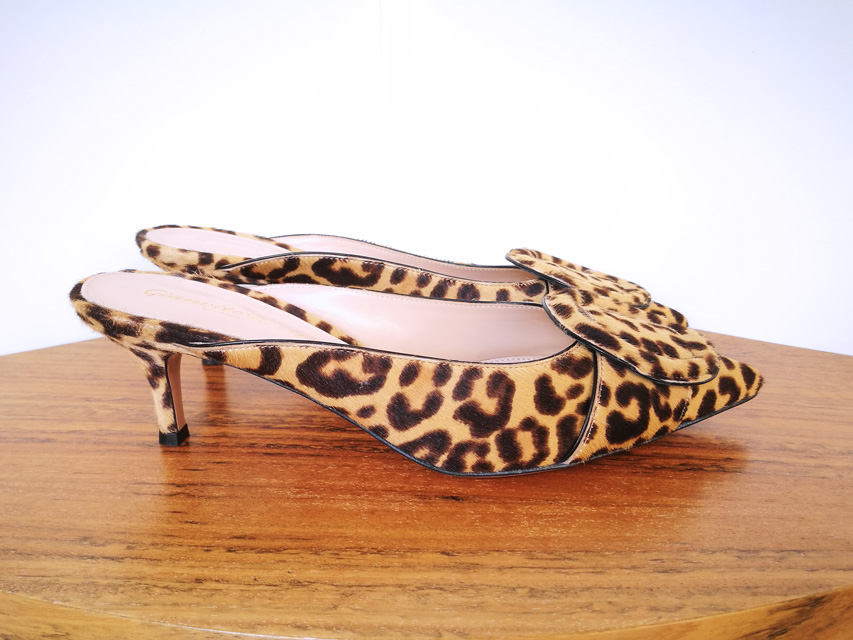 Zapato mule leopardo de Gianvito Rossi, piel de potro, suela cuero, color natural