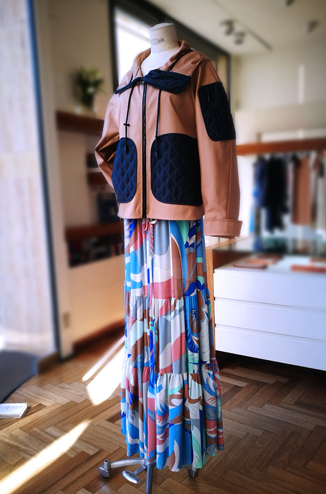 Cazadora de Sportmax 2019 y falda de Emilio Pucci - PATOS Valencia