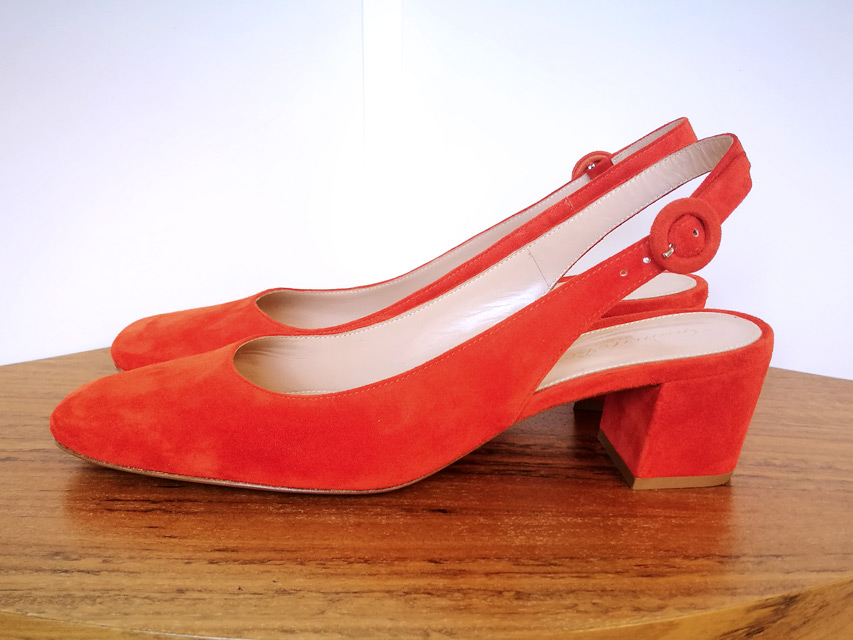 Zapato Gianvito Rossi naranja de salón destaponado con tirita trasera - PATOS Valencia 