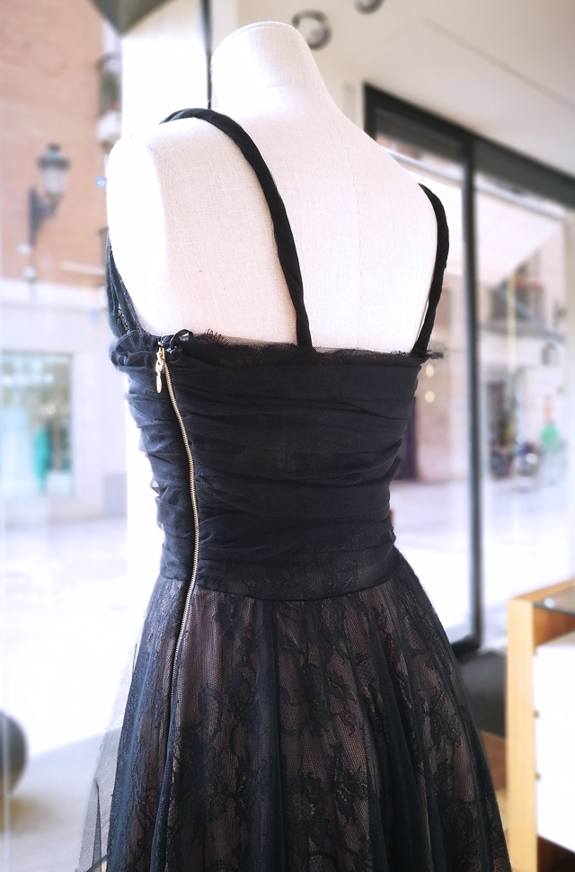 Vestido de Rochas de Alessandro dell'Acqua, de tul y chantillí - PATOS Valencia