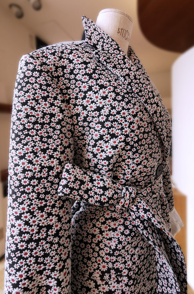Abrigo gofrado de ROCHAS 2020 Primavera Verano - PATOS Valencia