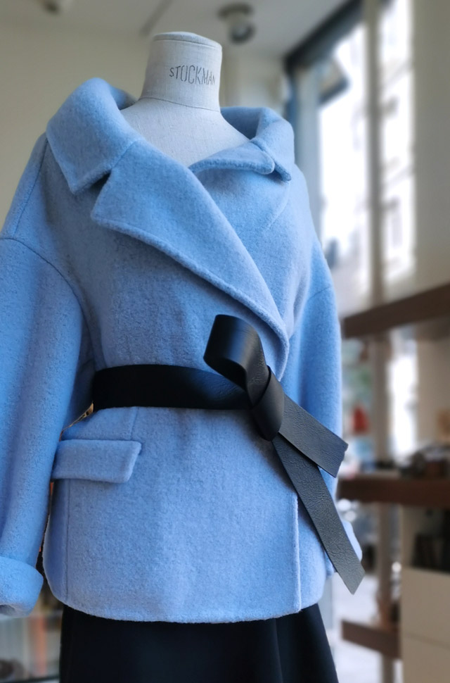 Chaqueta y falda de ROCHAS, otoño invierno 2020 / 2021, PATOS Valencia