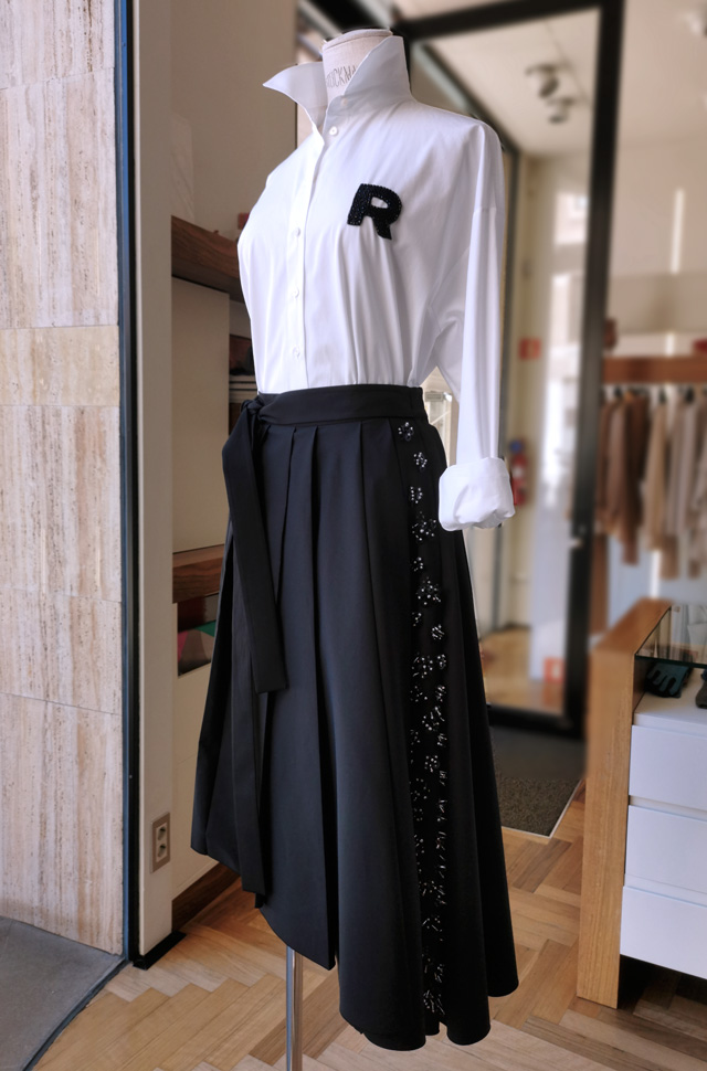 Camisa y falda de ROCHAS otoño invierno 2020 / 2021 - PATOS Valencia