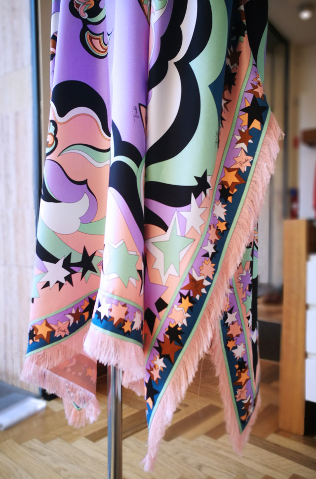 Vestido de Emilio Pucci estilo camisero de seda - Colección Otoño Invierno 2018 2019 - Patos Valencia