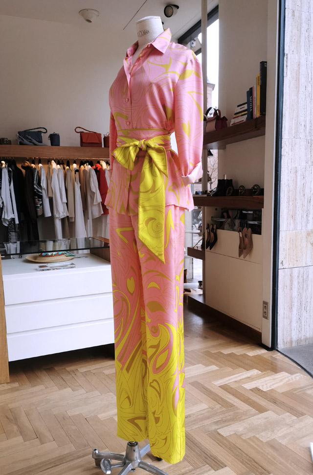 Camisa y pantalón coordinados de EMILIO PUCCI primavera verano 2021 - PATOS Valencia