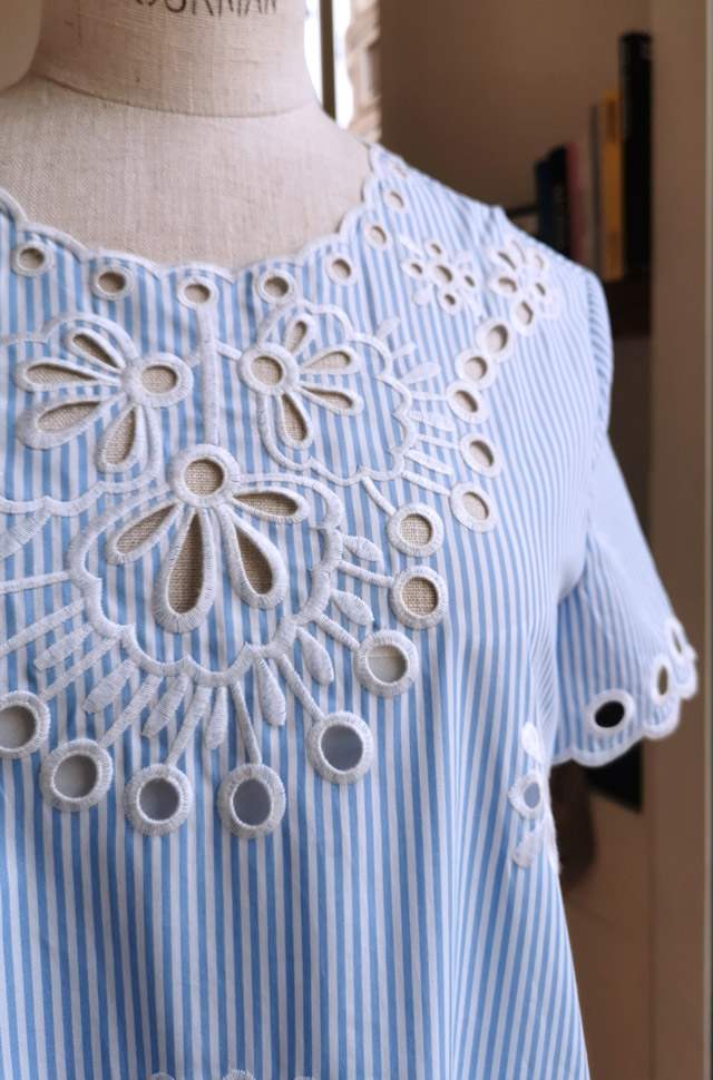 Vestido RED VALENTINO con batista performada primavera verano 2021 - PATOS Valencia