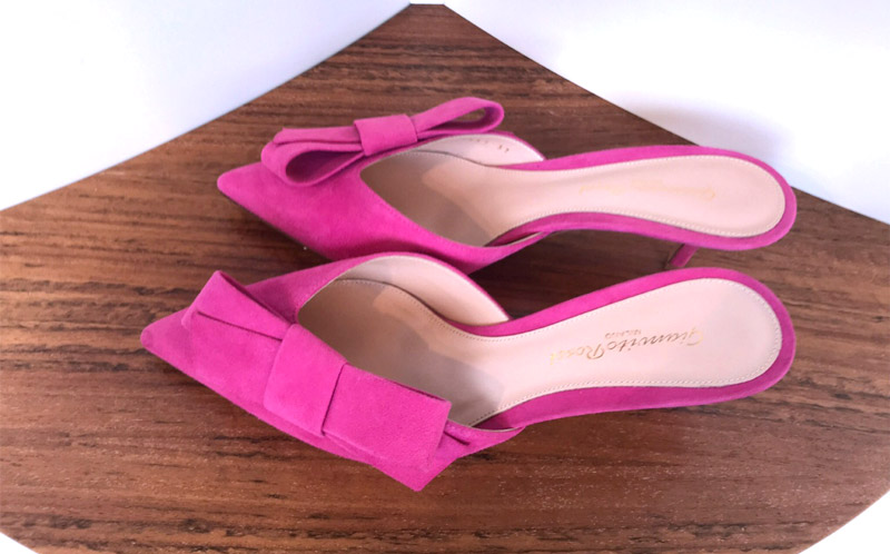 Zapato Gianvito Rossi tipo Mules 100% ante, color fucsia, tacón 5,5cms