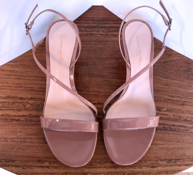 Zapato Gianvito Rossi Praline de charol, tacón de 5,5 cms.
