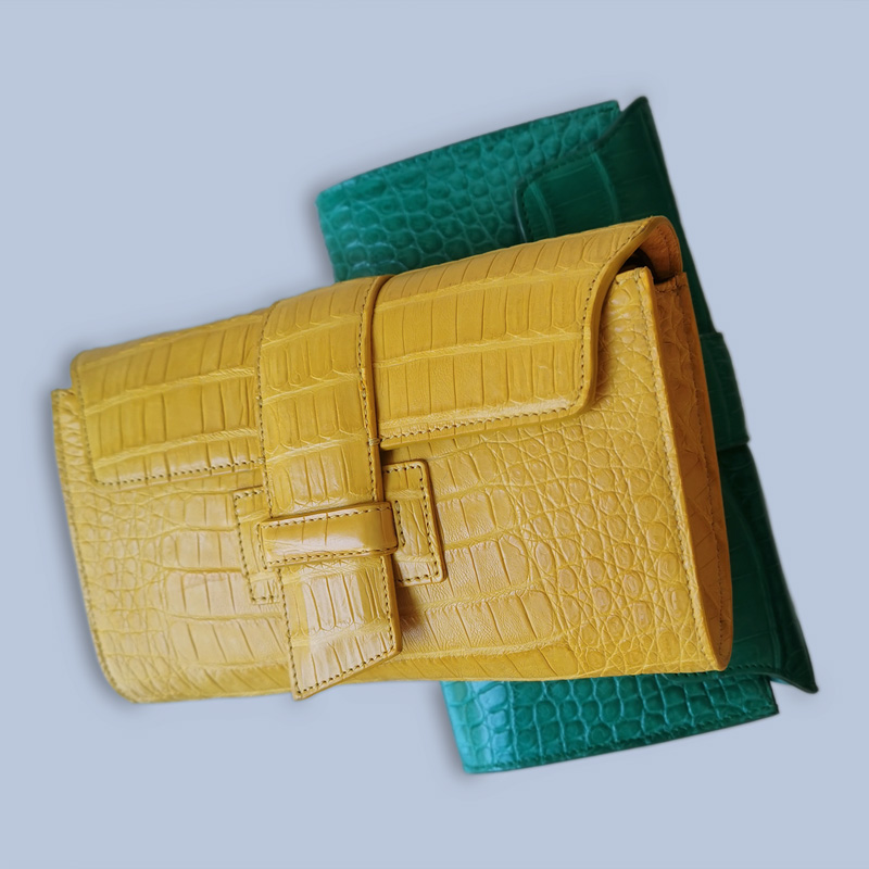 Clutch de SILVANO BIAGINI otoño invierno 2021 / 2022 - PATOS Valencia, España