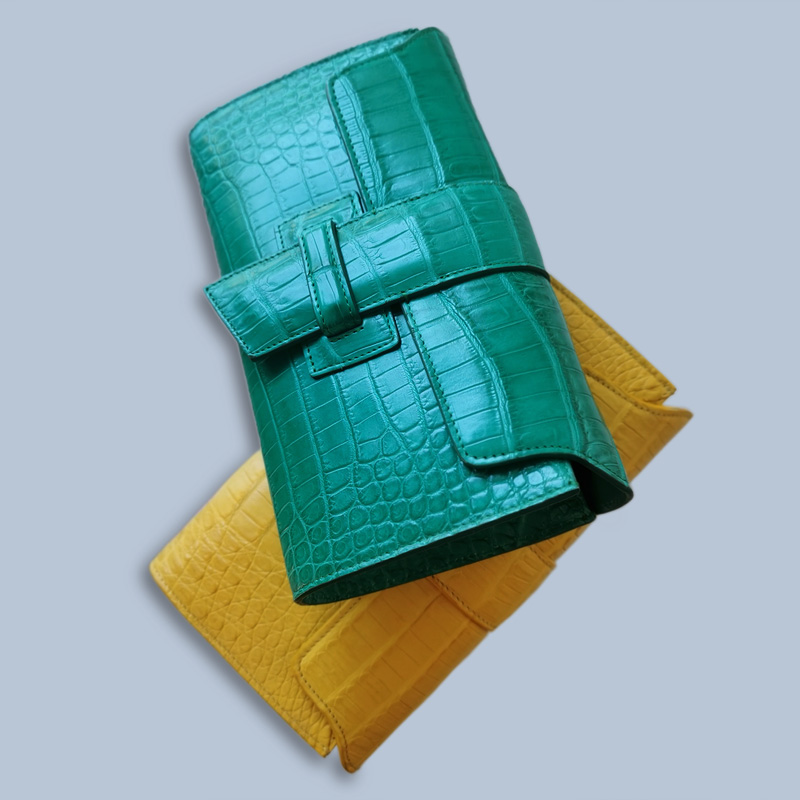 Clutch de SILVANO BIAGINI otoño invierno 2021 / 2022 - PATOS Valencia, España
