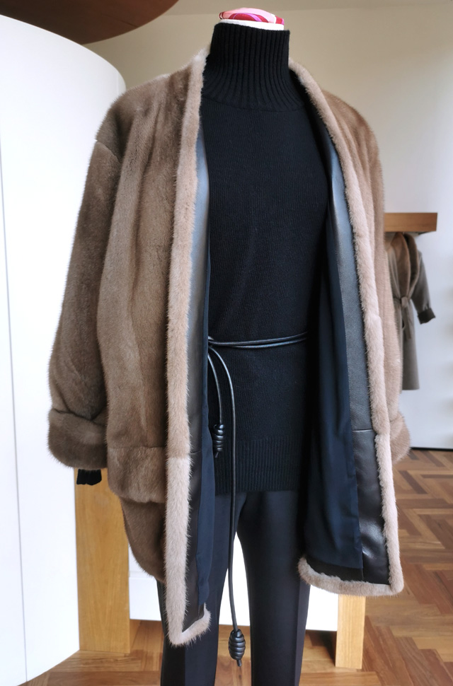Chaquetón de visón de INÈS & MARÉCHAL saga furs - Otoño Invierno 2021 / 2022 - PATOS Valencia